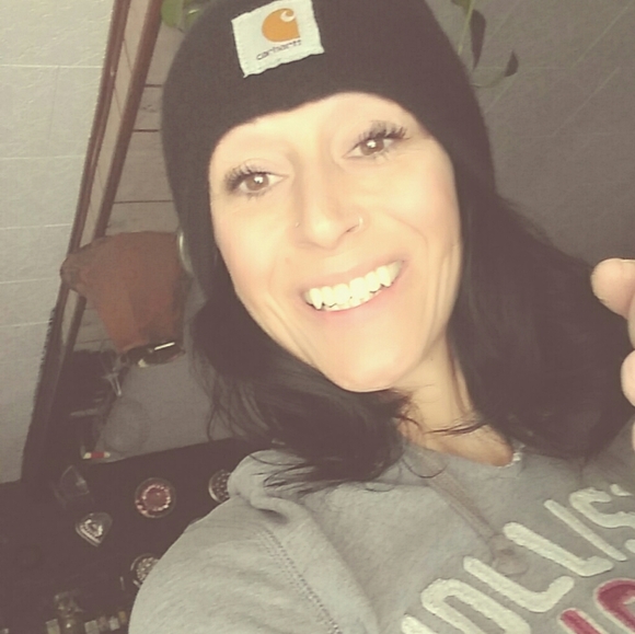 Meet your Posher, Aimee - Picture 4 of 5